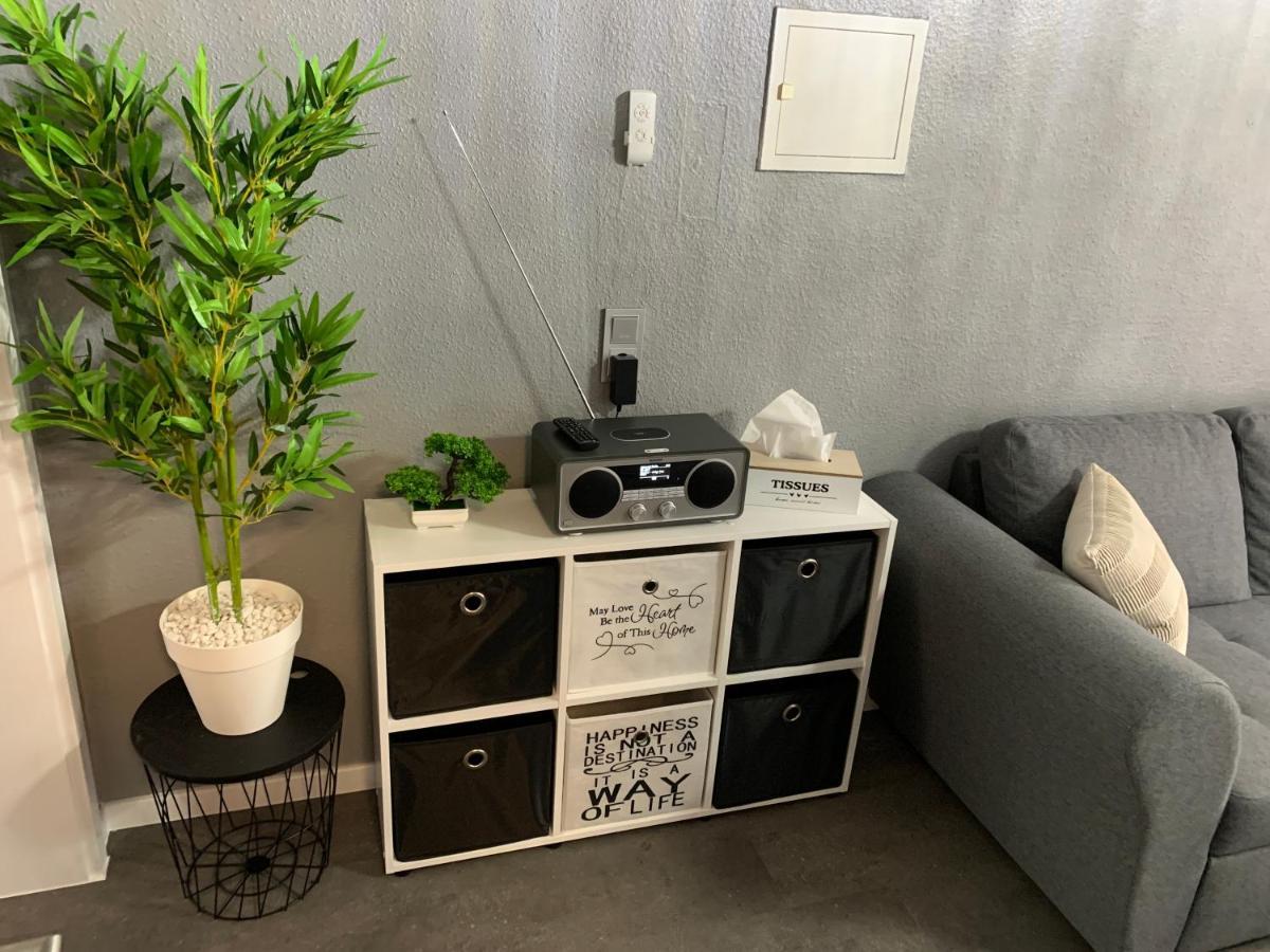 Exklusive Stadtwohnung Am Elbradweg: Best-Preis-Fewo Rathausblick 1 Fuer Max. 3 Pers. Inkl. Wlan, Prime Video & Self Check-In วิทเทนเบิร์ก ภายนอก รูปภาพ